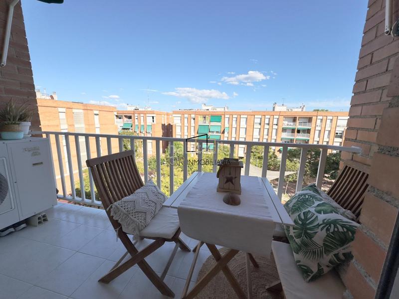 Foto 127073da-be72-4457-bfcb-4ca88fde06e2. Piso amplio piso de 4 habitaciones con balcón y trastero en Vilafranca del Penedès
