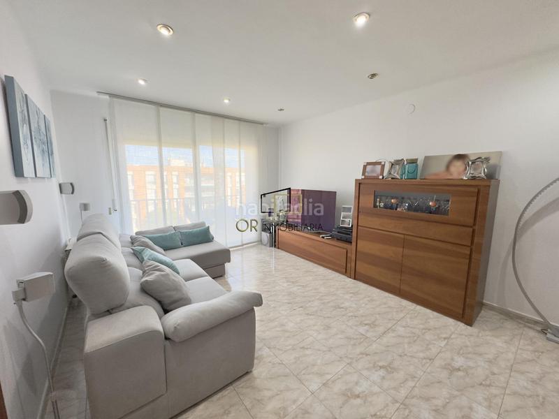 Foto b66f8e6f-2d62-4719-adf5-27b141c63822. Piso amplio piso de 4 habitaciones con balcón y trastero en Vilafranca del Penedès