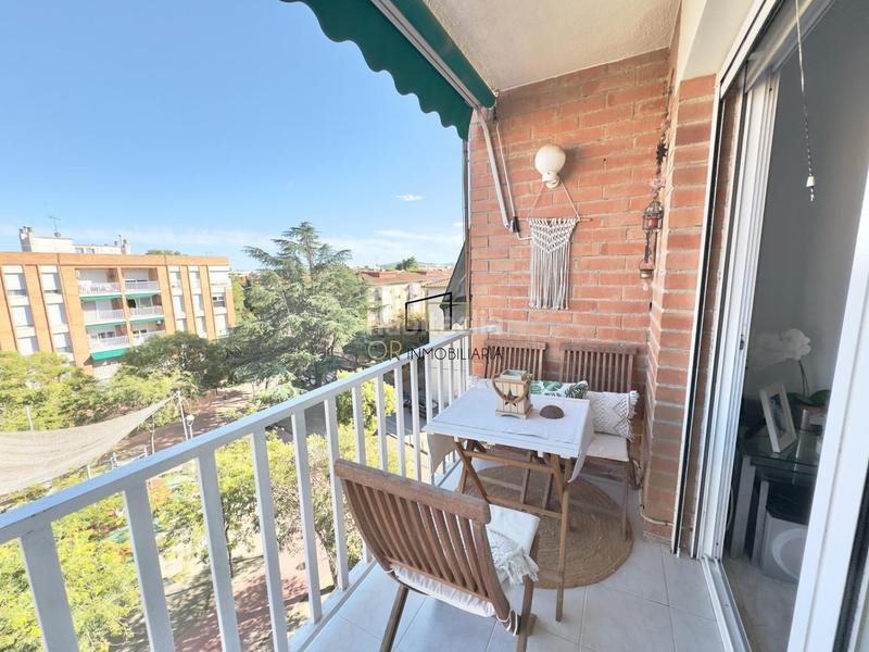 Foto dc1c7489-93ce-4622-a62e-f1354040234b. Piso amplio piso de 4 habitaciones con balcón y trastero en Vilafranca del Penedès