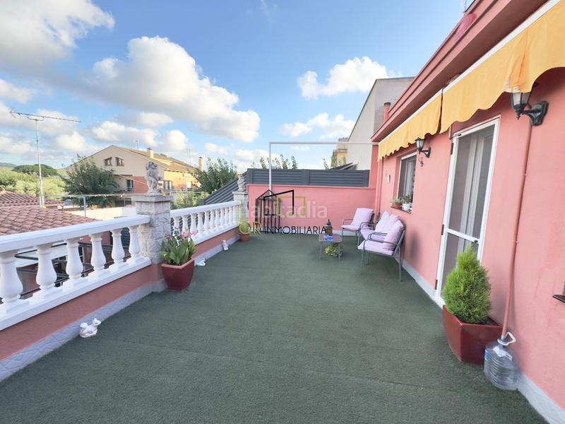 Foto 5cefec73-e093-46e6-8305-44f40bc9be72. Casa encantadora casa familiar con dos viviendas y espacio exterior en moja, olerdola en Olèrdola