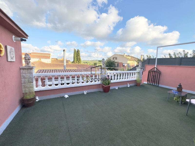 Foto a0f3eab0-5b27-4070-8da4-3e5e33395e4b. Casa encantadora casa familiar con dos viviendas y espacio exterior en moja, olerdola en Olèrdola