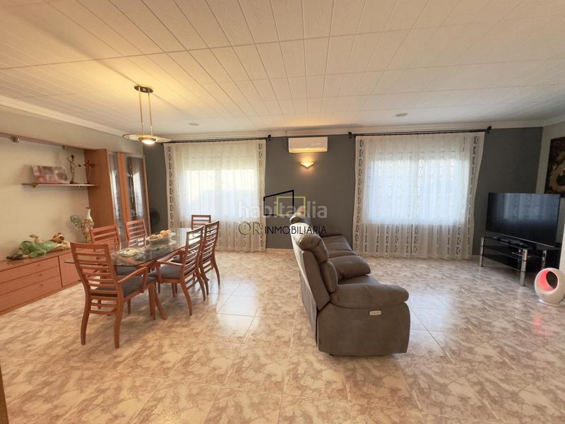Foto c124d268-f929-4e36-a5a2-c5b50142ccae. Casa encantadora casa familiar con dos viviendas y espacio exterior en moja, olerdola en Olèrdola
