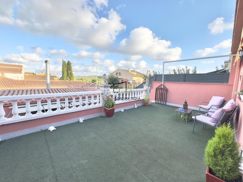 Foto cb0294d7-6d66-4d7e-8ee1-6d89726e1f16. Casa encantadora casa familiar con dos viviendas y espacio exterior en moja, olerdola en Olèrdola