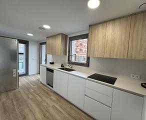 Appartement à L´Espirall. Piso moderno de 3 habitaciones con terraza en vilafranca