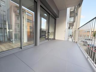 Pis a LEspirall. Piso moderno de 3 habitaciones con terraza en vilafranca