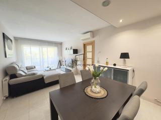 Pis a Els Monjos. Piso de 3 habitaciones con balcón, parking, trastero y piscina e