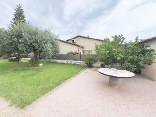 Maison à Els Masos - Els Garrofers. Encantadora casa con jardín, piscina y vistas, en els masos de e