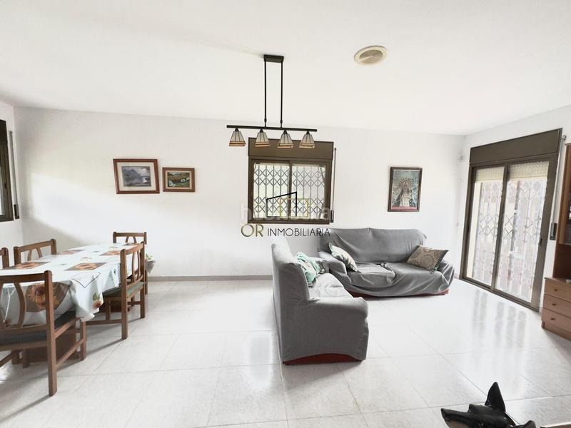 Foto 83aca4fd-7c2b-44ab-b250-e6a24e259a31. Haus mit parking pool in Els Masos - Els Garrofers Coma-ruga