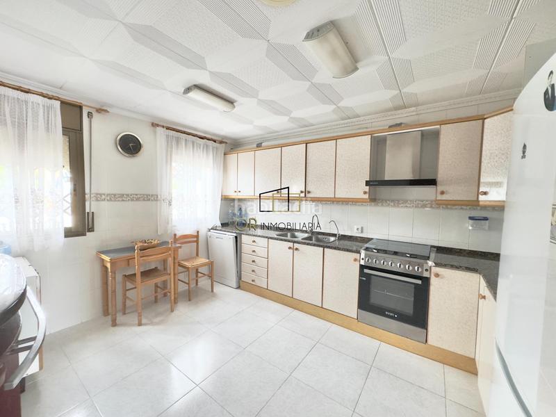 Foto b8371747-9ec9-400d-b198-e9e8c52e9977. Haus mit parking pool in Els Masos - Els Garrofers Coma-ruga