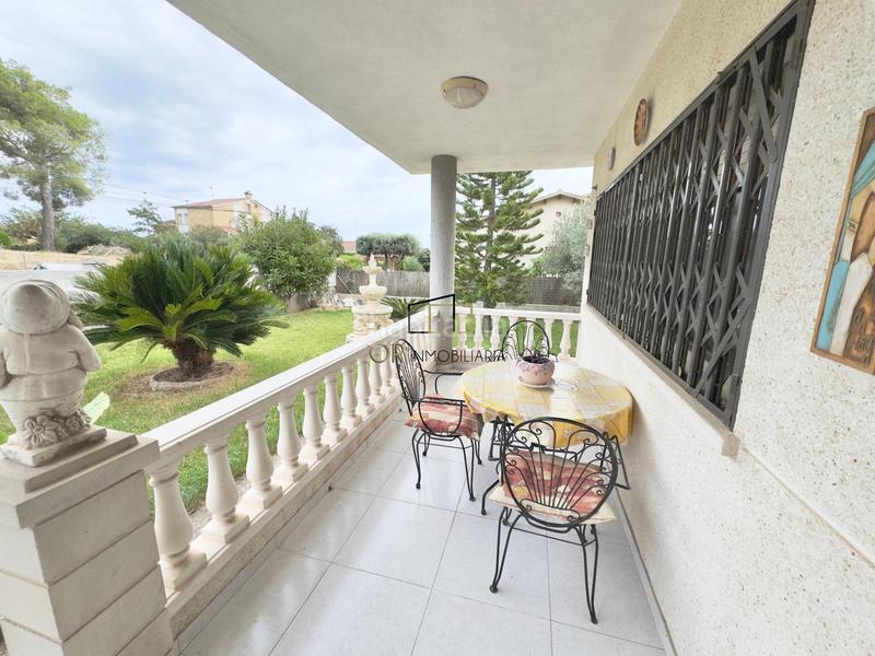 Foto b83a34a7-85d0-40e3-89cc-afe442365676. Haus mit parking pool in Els Masos - Els Garrofers Coma-ruga