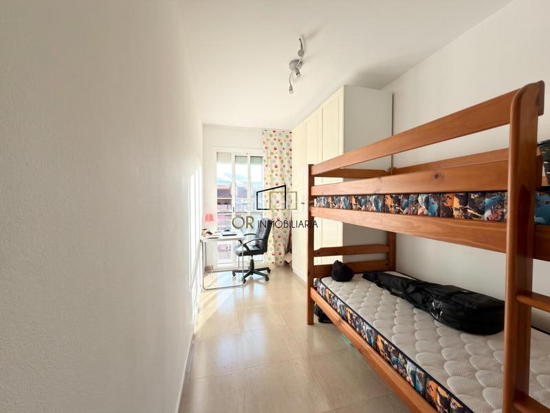 Foto c1d9167b-cb08-4f54-9ae7-65b381f56264. Flat with heating parking in Sant Martí Sarroca