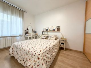 Pis a Sant Julià. Piso reformado de dos habitaciones con balcón en sant julià, vil