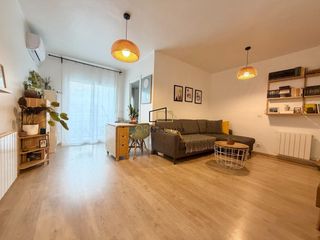 Piso en Sant Julià. Piso reformado de dos habitaciones con balcón en sant julià, vil