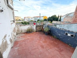 Haus in Sant Pere de Riudebitlles. Casa adosada de 5 habitaciones para reformar en sant pere de riu