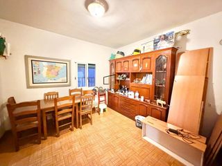 Pis a Les Roquetes. Piso de tres habitaciones en les roquetes  sant pere de ribes