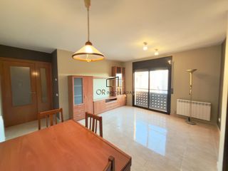 Piso en Roda de Barà. Piso de 2 habitaciones en roda de berà con parking y trastero