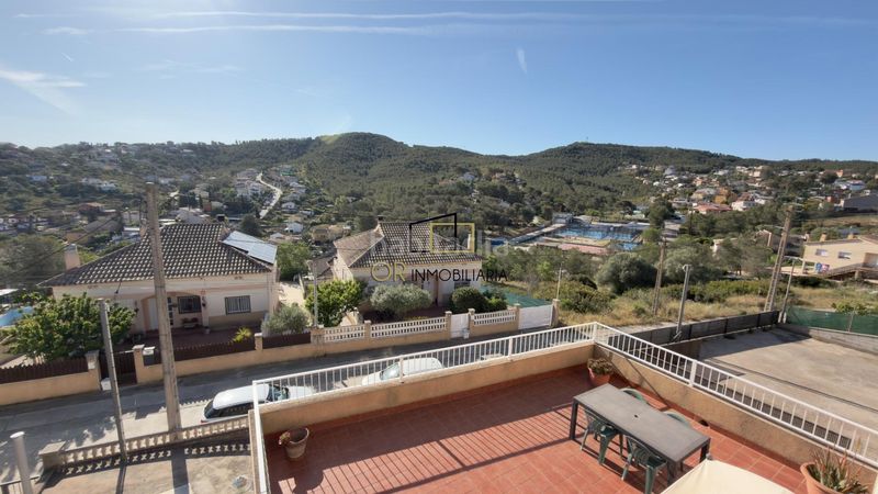Foto 7773ad1b-60d0-489e-a1f8-c1de4cc94d92. Casa amb calefacció aparcament piscina a Olèrdola