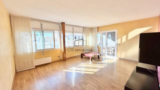 Pis a Barceloneta -  Molí d´en Rovira. Amplio piso protección oficial vpo de 4 habitaciones con terraza