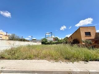 Residential Plot in Sant Cugat Sesgarrigues. Parcela urbana de 397 m2 para construir casa independiente a cua