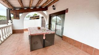 Haus in Cunit Residencial. Casa adosada esquinera con jardín y gran terraza a 12 minutos de