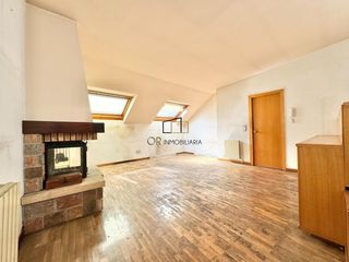 Piso en Centre Vila. Amplia vivienda con terraza de 30 m2 en el centro de vilafranca