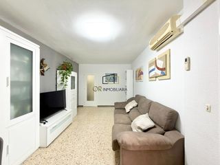 Pis a Les Clotes. Amplio y luminoso piso de 4 habitaciones en vilafranca del pened