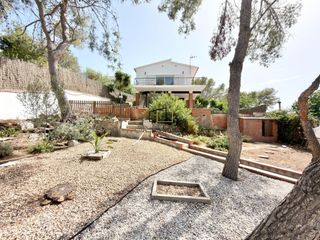 Maison à Mas Alba. Casa independiente reformada con piscina en mas alba  sant pere