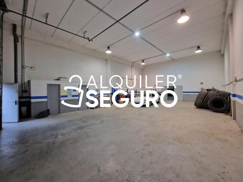 Foto 1fa78c7e-b1e3-42a4-86ec-17d9ae798cef. Lloguer local comercial a Alonsotegi