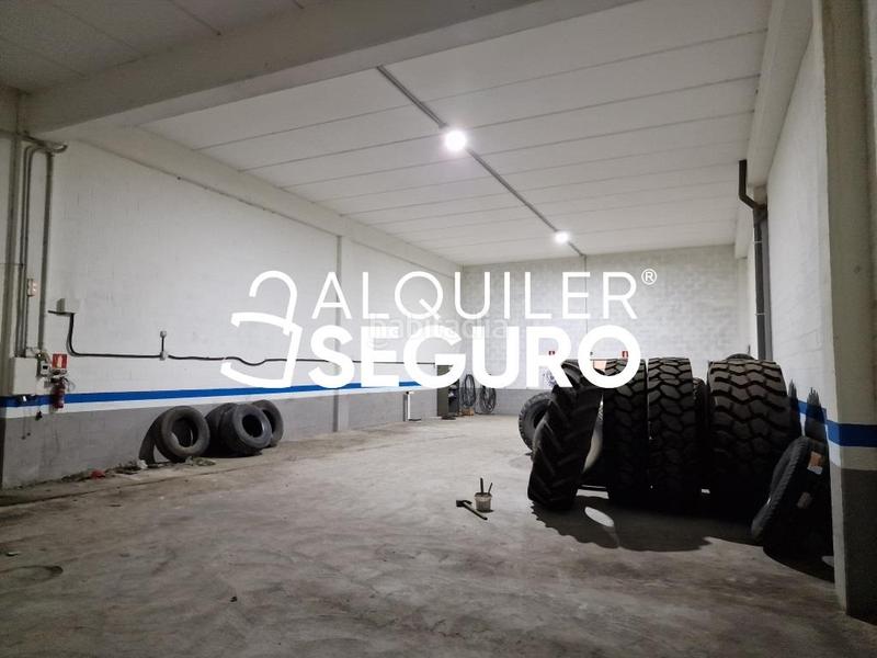 Foto 60ec3b4c-b23f-4a99-83a6-ded366e47bbc. Lloguer local comercial a Alonsotegi