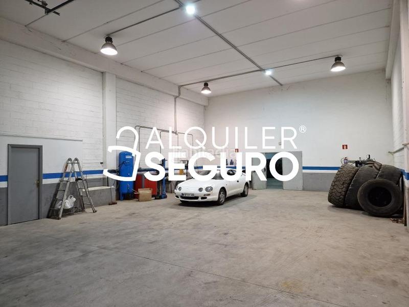 Foto 879f65ac-5e91-4ca0-8cdb-4a4942fc7ae2. Lloguer local comercial a Alonsotegi