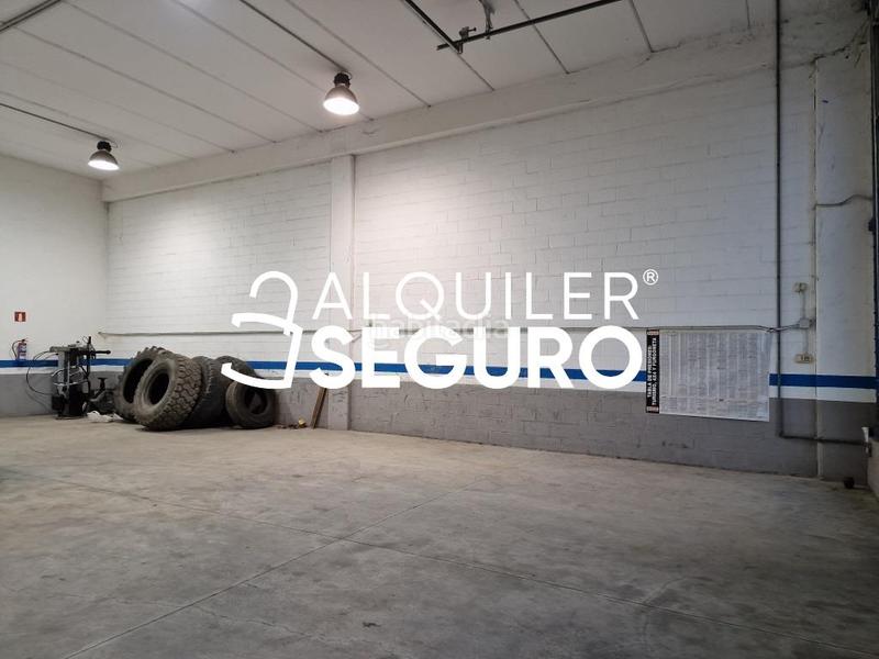 Foto 950024e0-4193-4518-ac30-4b5219eb065f. Lloguer local comercial a Alonsotegi