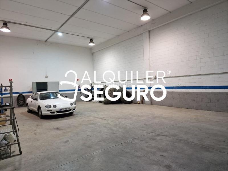 Foto c96cc280-3330-44dd-aa07-bd015c7e5690. Lloguer local comercial a Alonsotegi