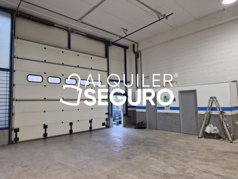 Foto cd10e1e7-f5c1-4999-81e3-05930983e55e. Lloguer local comercial a Alonsotegi