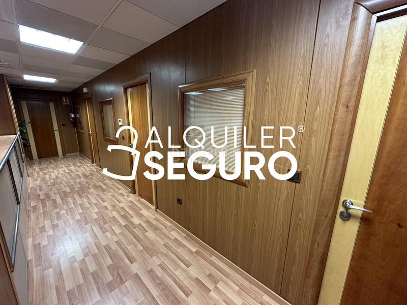 Foto fd7b18df-1b76-4681-9e54-56819ebf352c. Alquiler local comercial local avicena en Getafe norte Getafe