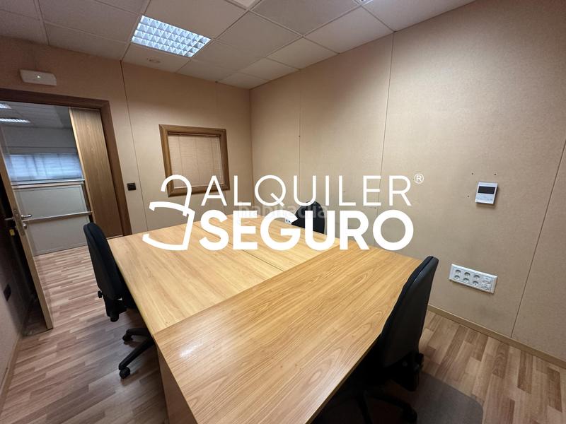 Foto d3d7653e-f5a9-498f-8bf7-7cf107cb2778. Location local commercial dans Getafe norte Getafe