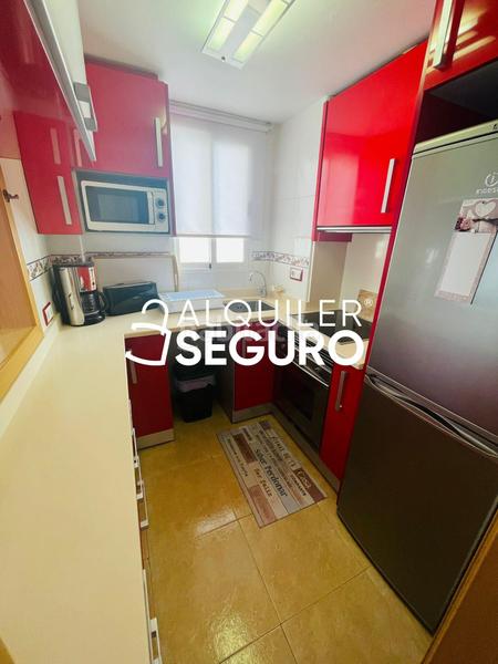 Foto 47b5eabb-568a-495c-ba1b-9d51907b5057. Location attique avec parking piscine dans Pueblo Acantilado-Lanuza Campello (el)