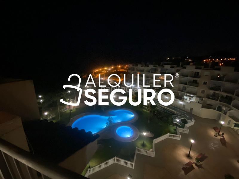 Foto 48844288-0587-4925-93ac-c98a15519b2e. Rent penthouse with parking pool in Pueblo Acantilado-Lanuza Campello (el)