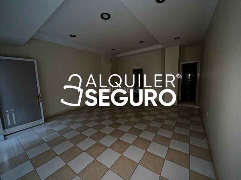 Foto 35ee733f-9443-408a-ae60-28d5bd1d318a. Alquiler local comercial local pintor murillo en Norte-Universidad Móstoles