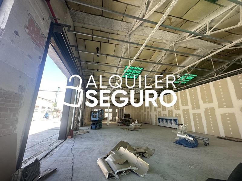 Foto 553ec3be-cae4-4338-a16a-ee4c813f6311. Alquiler local comercial local león en Sudeste Industrial Fuenlabrada