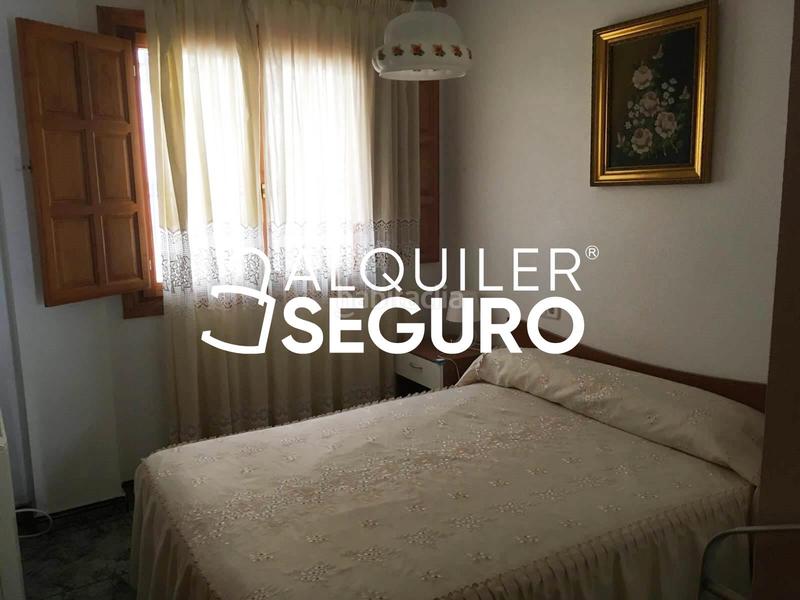 Foto cdaeb1bd-9580-4e3d-a715-08a5f4a74794. Lloguer xalet amb calefacció aparcament a Pueblo Latino Pilar de la Horadada