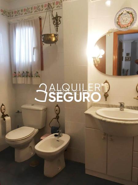 Foto ac99ac31-98eb-4112-a631-c8890afd8fd3. Rent chalet with heating parking in Pueblo Latino Pilar de la Horadada