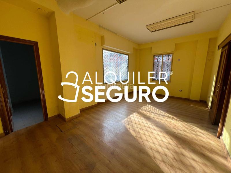 Foto a7c17e3e-c443-44b5-915f-a6e6ee331ef1. Lloguer local comercial a La Serna Fuenlabrada