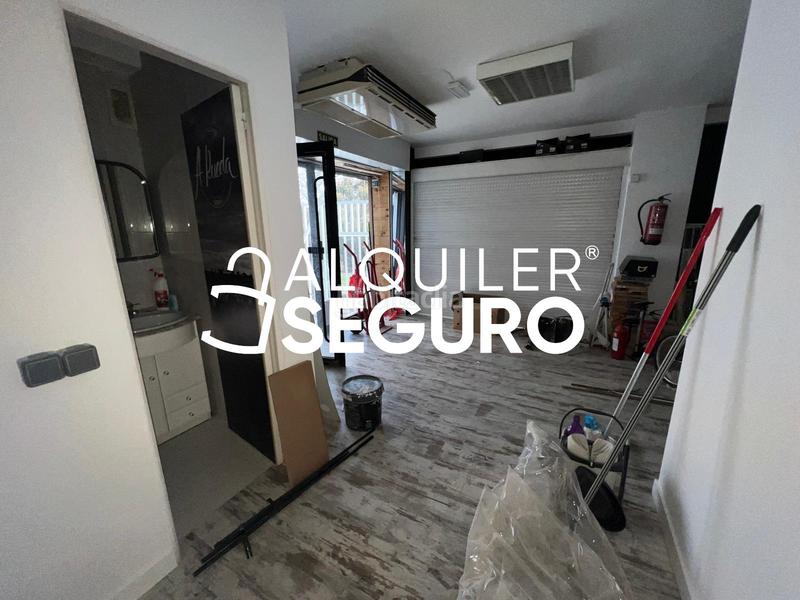 Foto 8a62a75e-8ea1-4b46-9709-cc2be6c0cc7c. Location local commercial dans El Naranjo Fuenlabrada