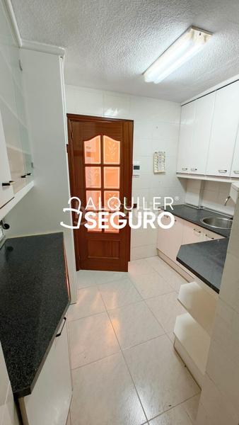 Foto e974c837-abd8-492c-9e7d-fc199ec136bb. Lloguer pis amb calefacció aparcament a Centro Móstoles