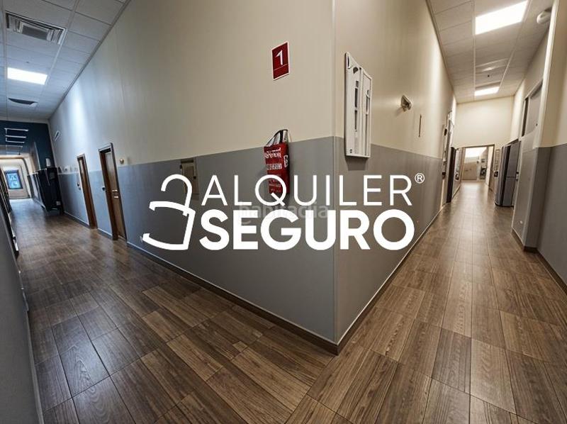 Foto 386c5100-2c69-4fbb-b264-90f96fa42bd6. Location local commercial dans Los Olivos-Los Ángeles Getafe