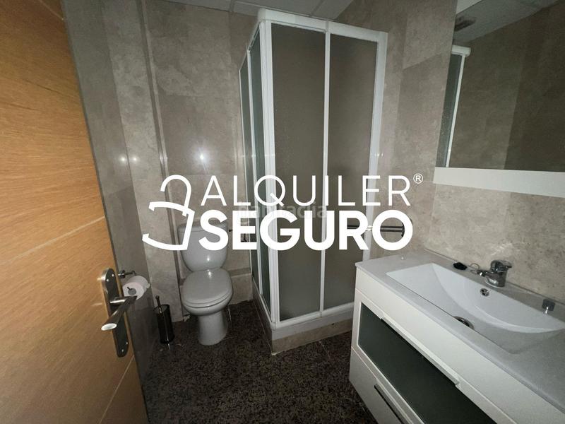 Foto 8d136ec7-8523-4670-896e-a7832dc9c926. Location local commercial dans Los Olivos-Los Ángeles Getafe