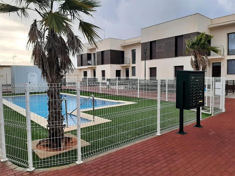 Foto 03a029a7-c2a7-49a1-8c9e-b84f1611ed83. Pis 107m<sup>2</sup> amb aparcament piscina a Vista Azul - Consolación Dos Hermanas
