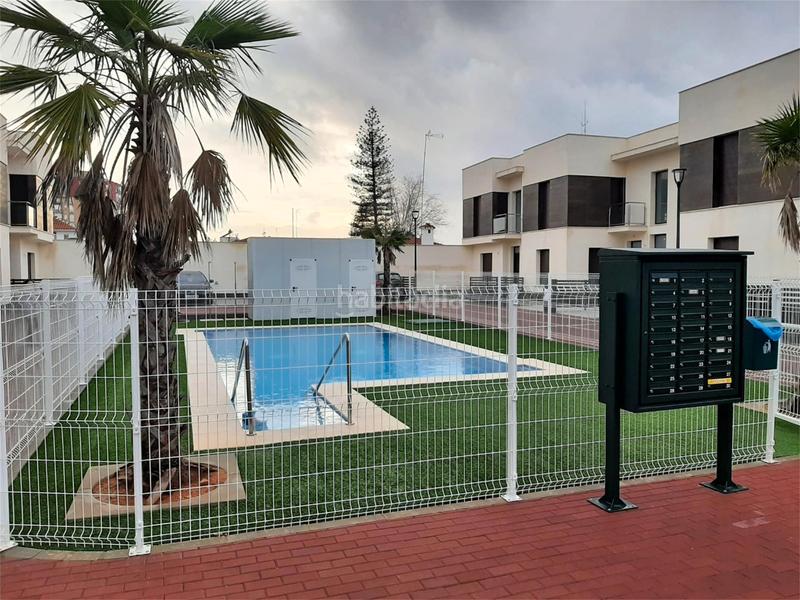 Foto 6a30c131-5722-4e34-8bf7-25b95c5de491. Pis 107m<sup>2</sup> amb aparcament piscina a Vista Azul - Consolación Dos Hermanas