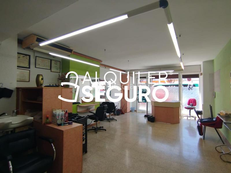 Foto 3bb7fe19-1df0-419b-b06d-903cb19024b4. Alquiler local comercial local carrer de sant pere dabanto en Barcelona