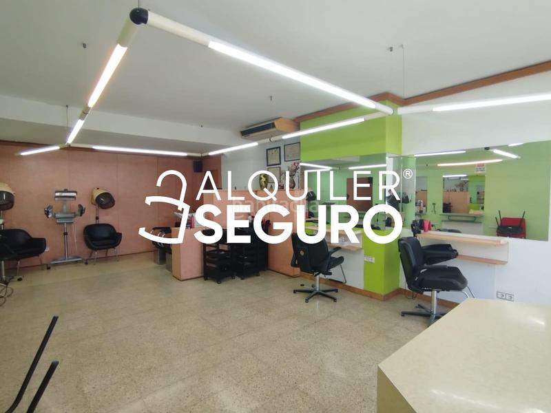 Foto c5a6c948-9539-4c95-91d1-a9ee36e1a1c4. Alquiler local comercial local carrer de sant pere dabanto en Barcelona